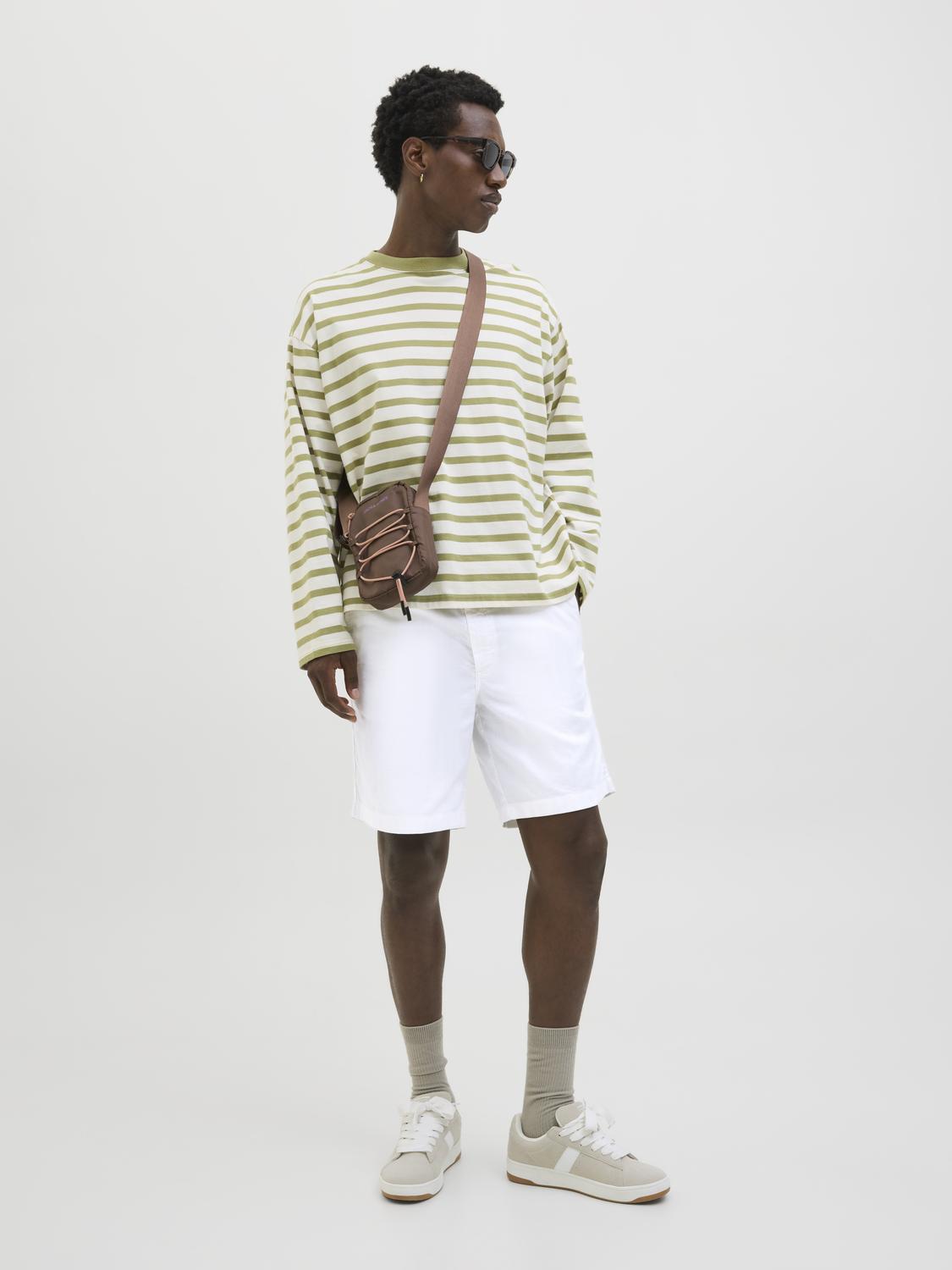 model_shot-front_full