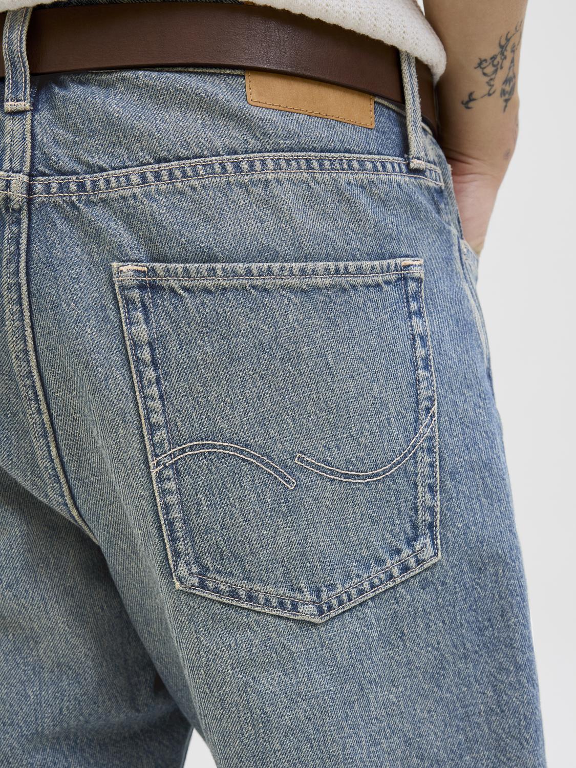 model_shot-detail