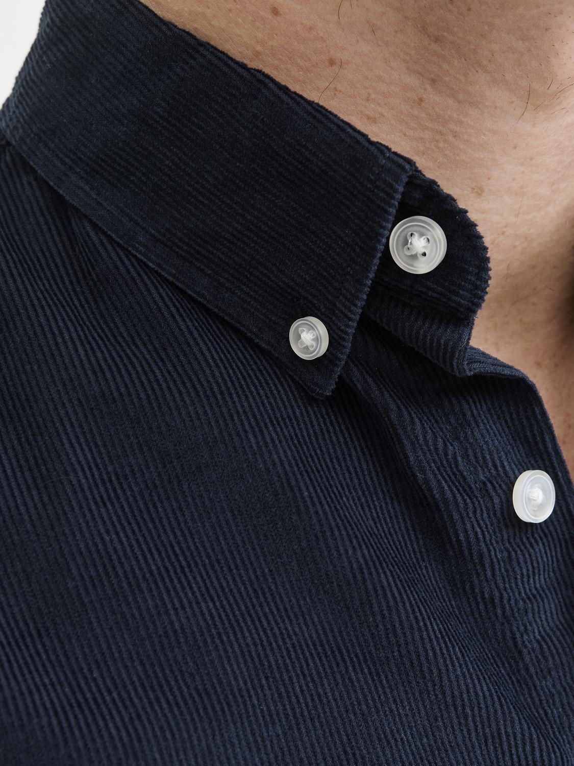 model_shot-detail