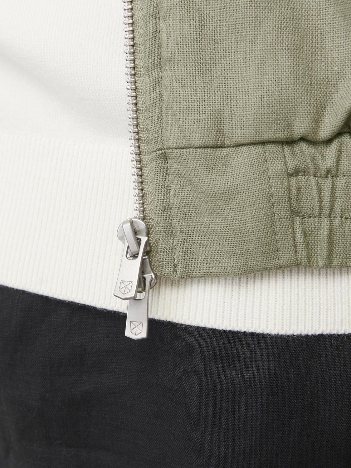 model_shot-detail