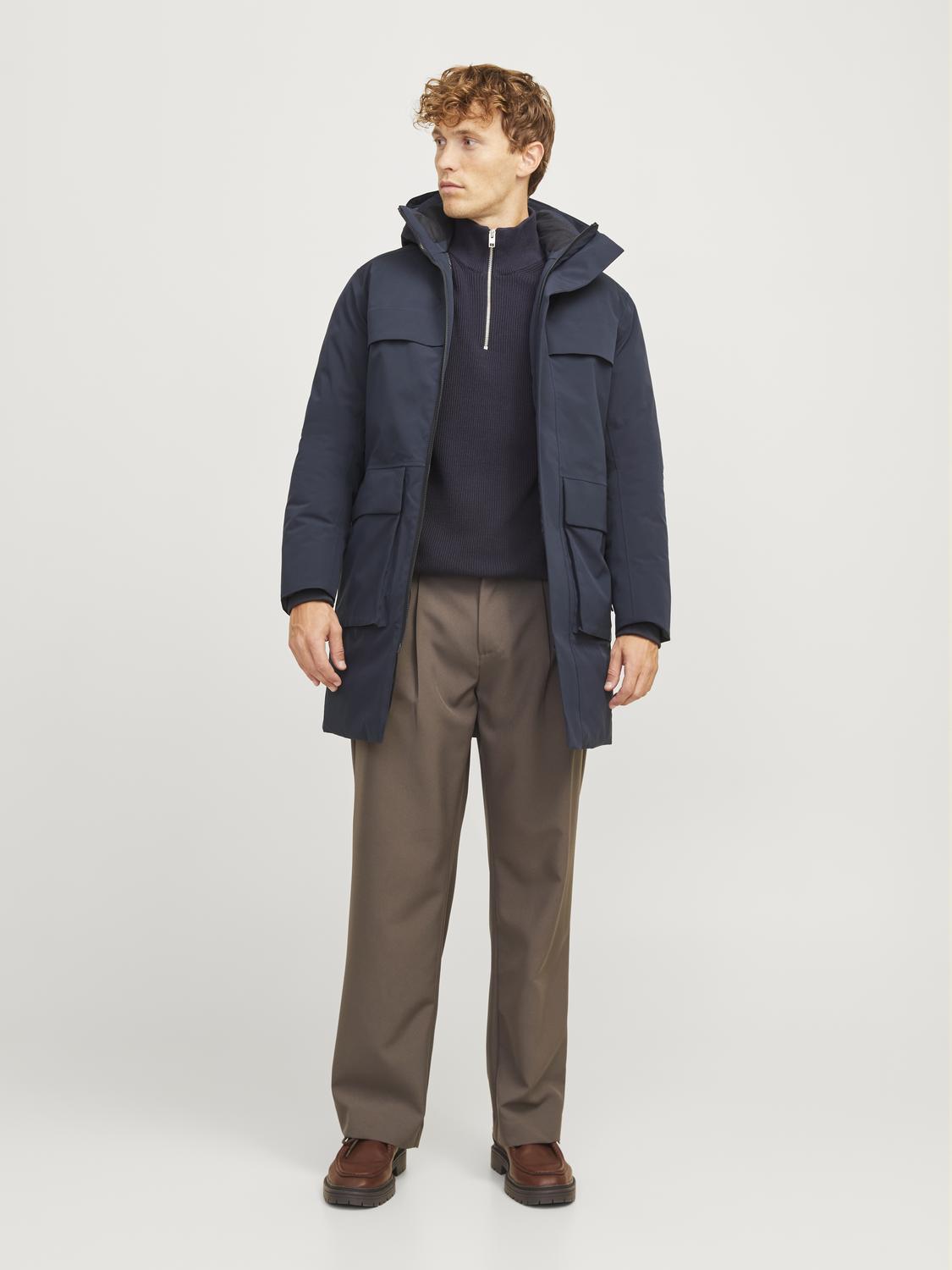 model_shot-front_full