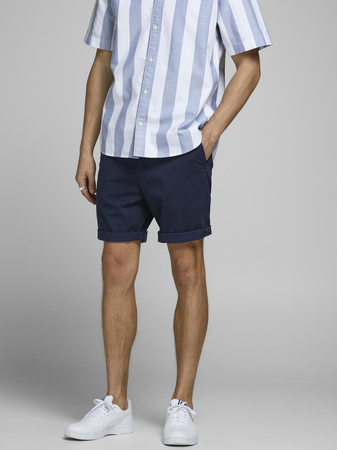 model_shot-front