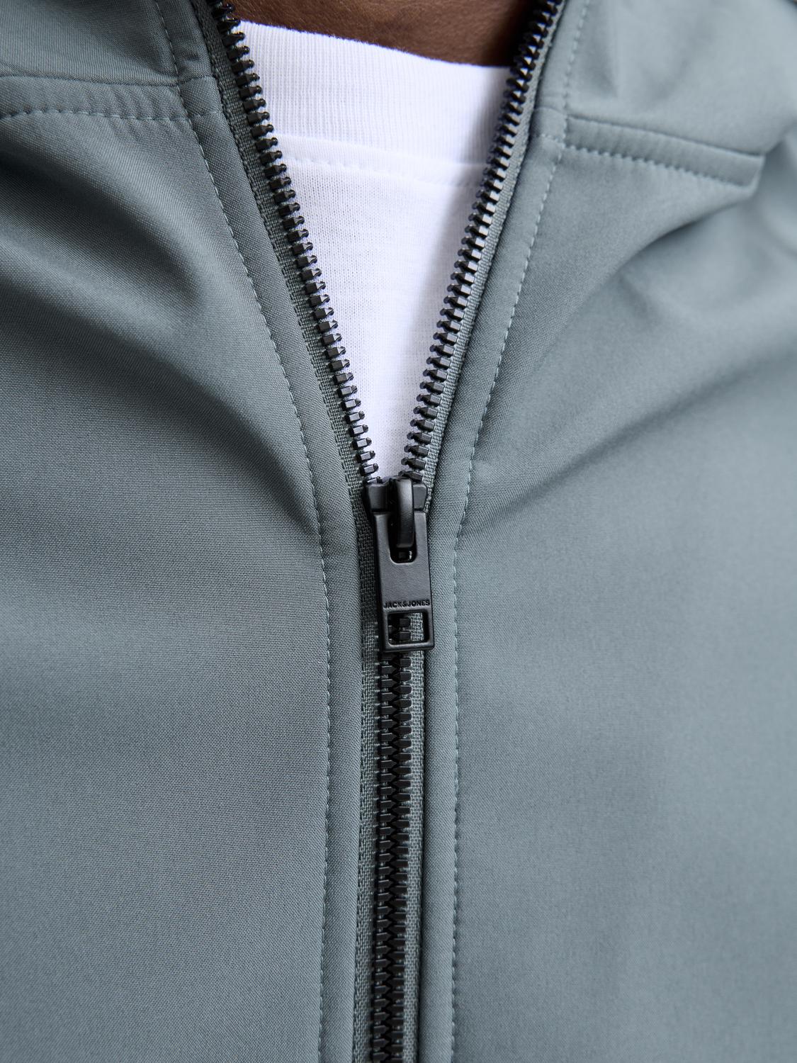 model_shot-detail