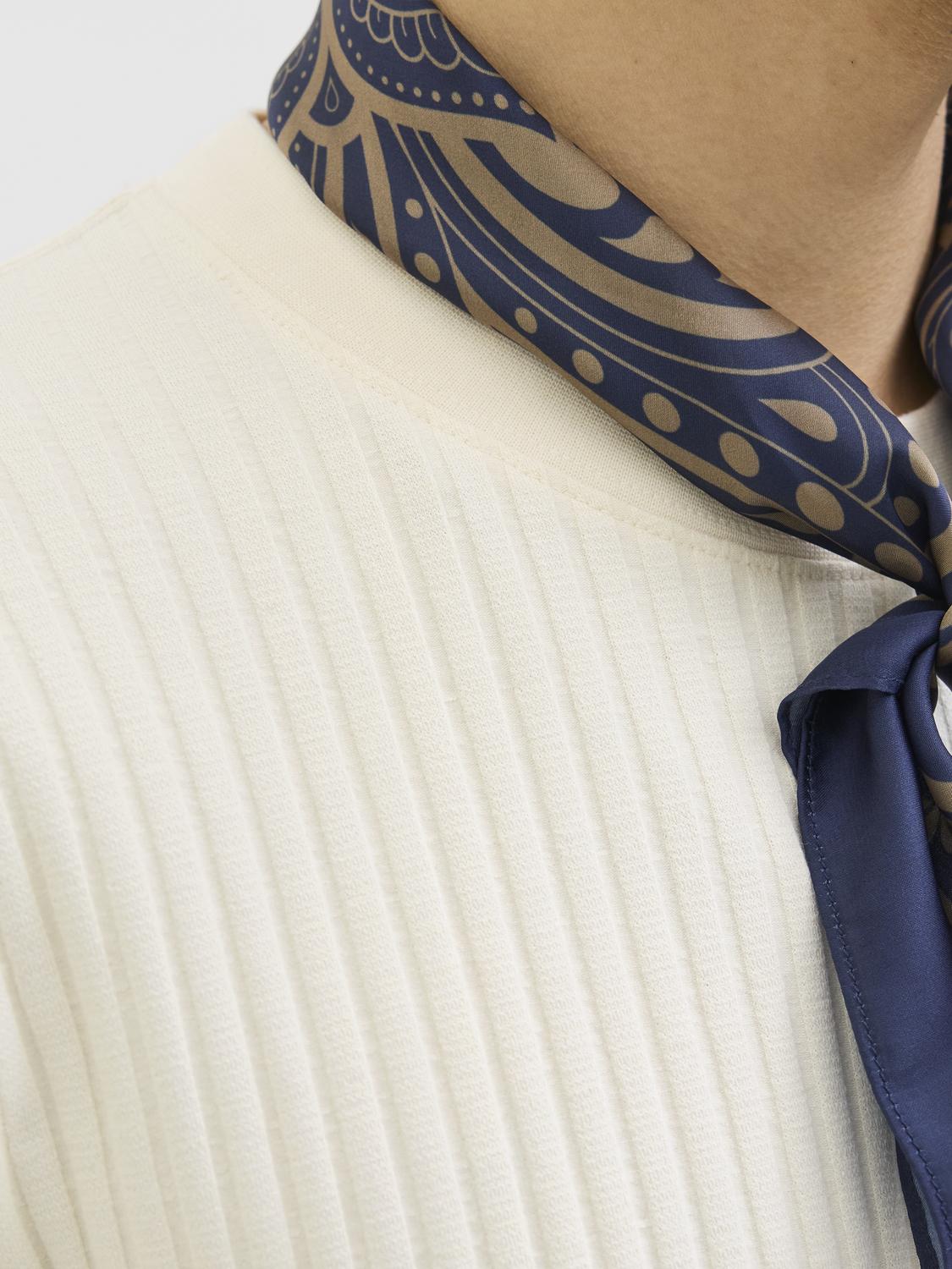 model_shot-detail