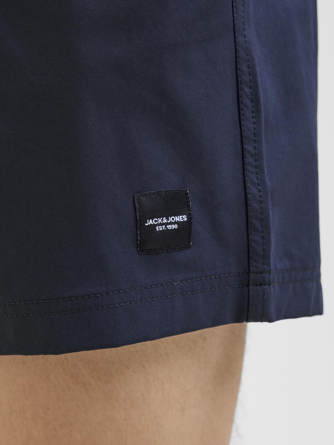 model_shot-detail