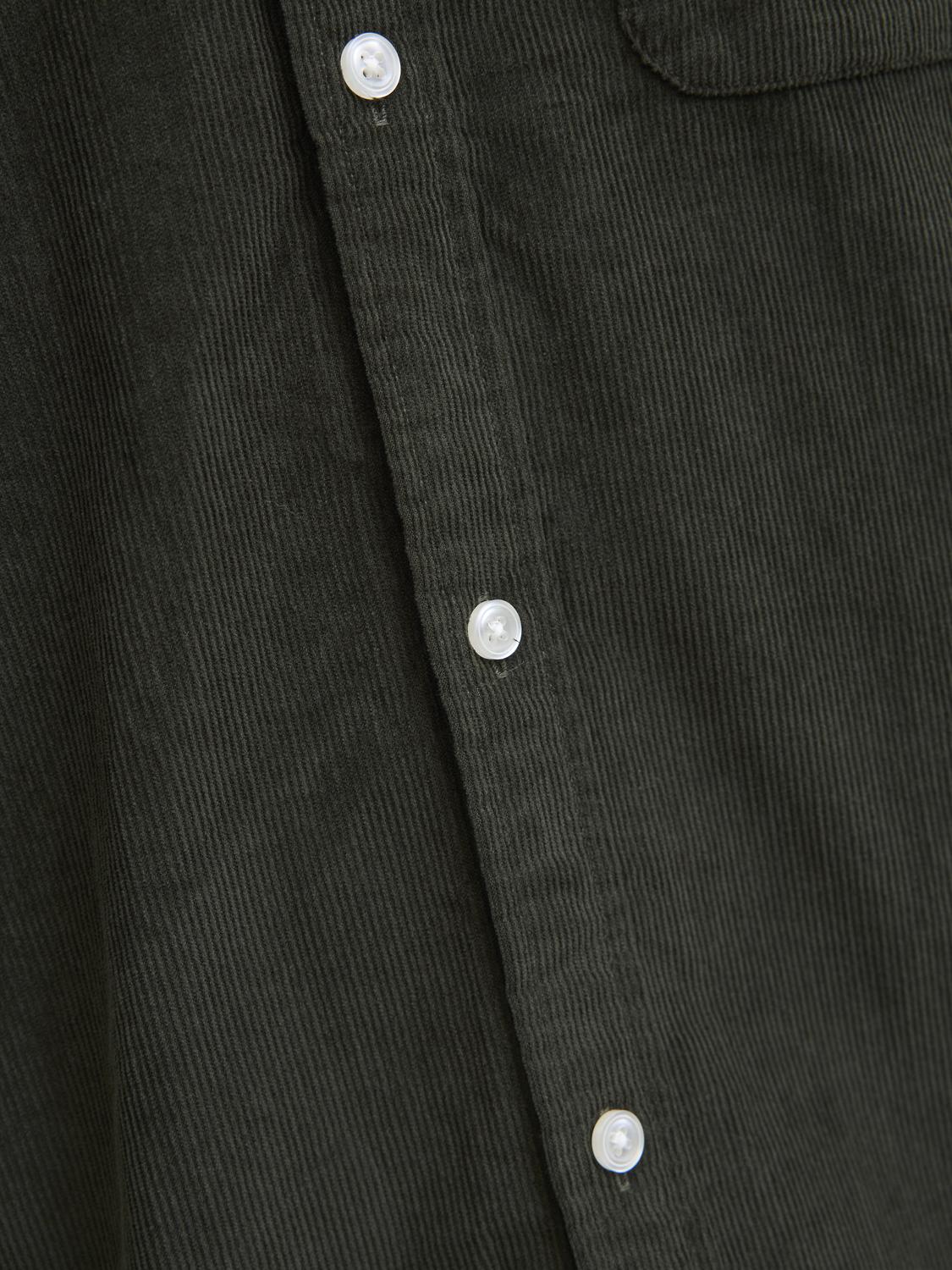 model_shot-detail