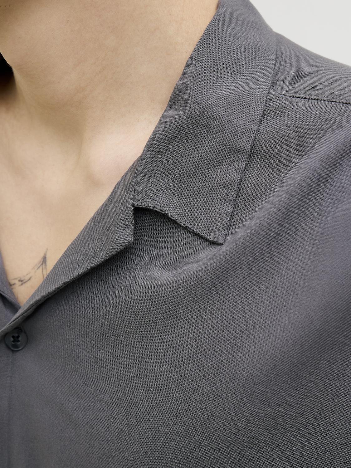 model_shot-detail