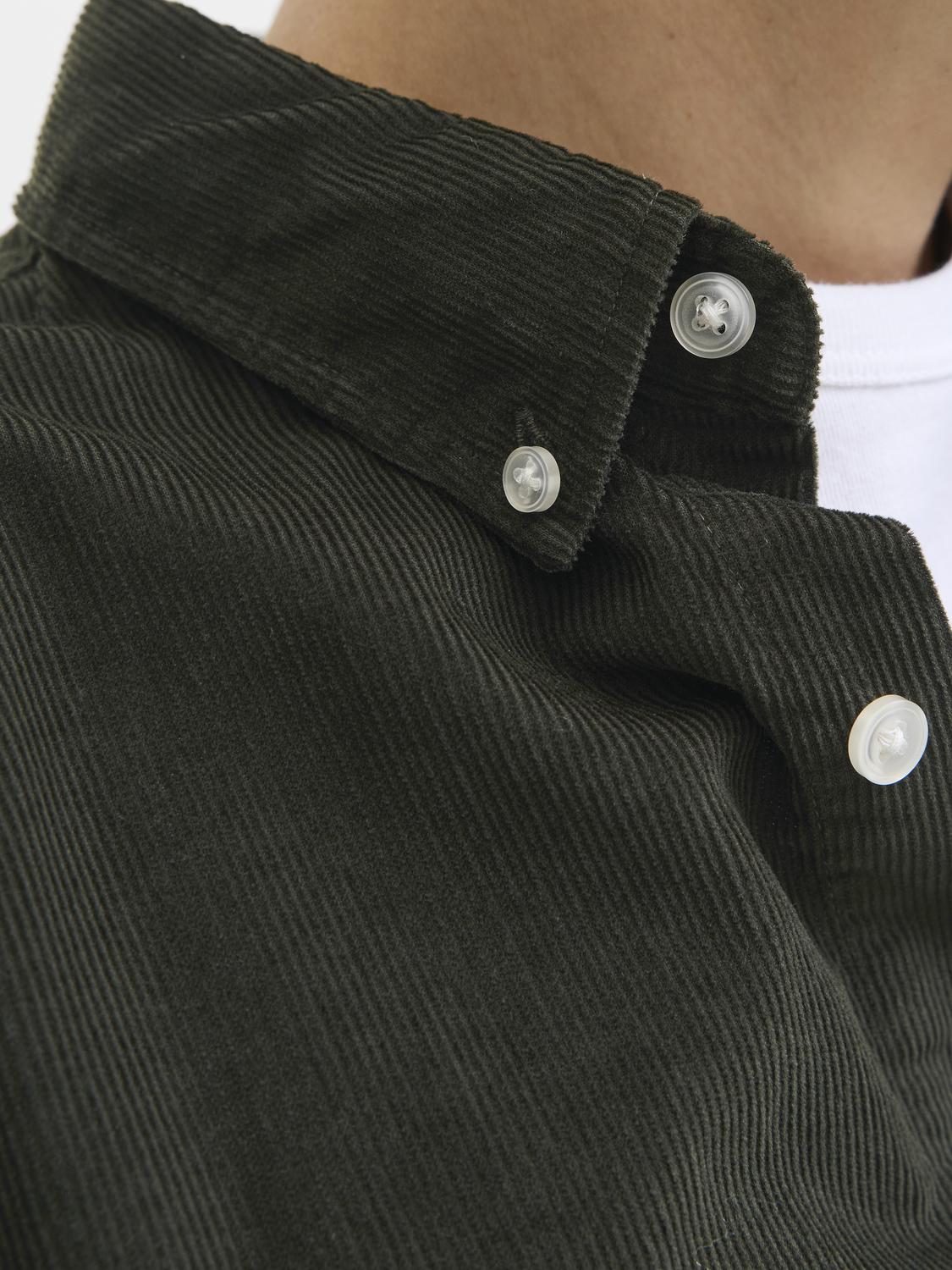 model_shot-detail
