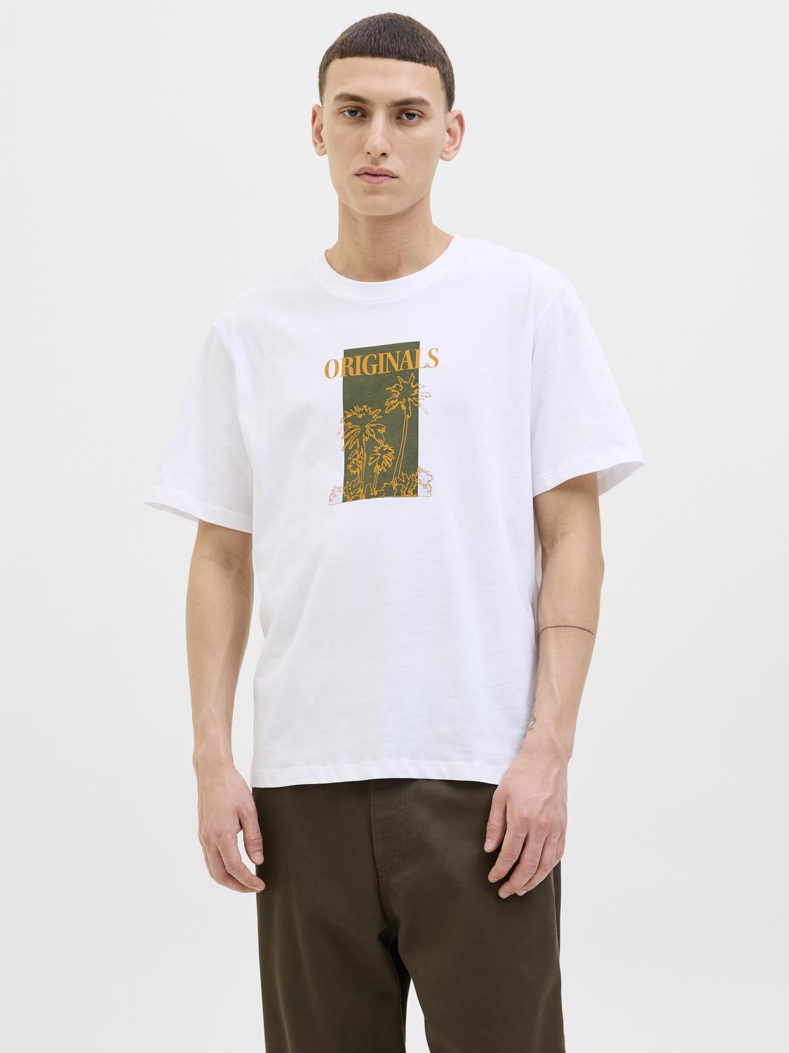 model_shot-front