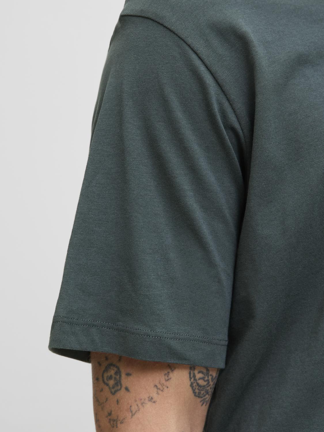 model_shot-detail