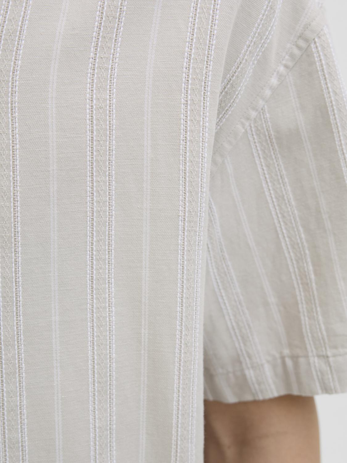 model_shot-detail
