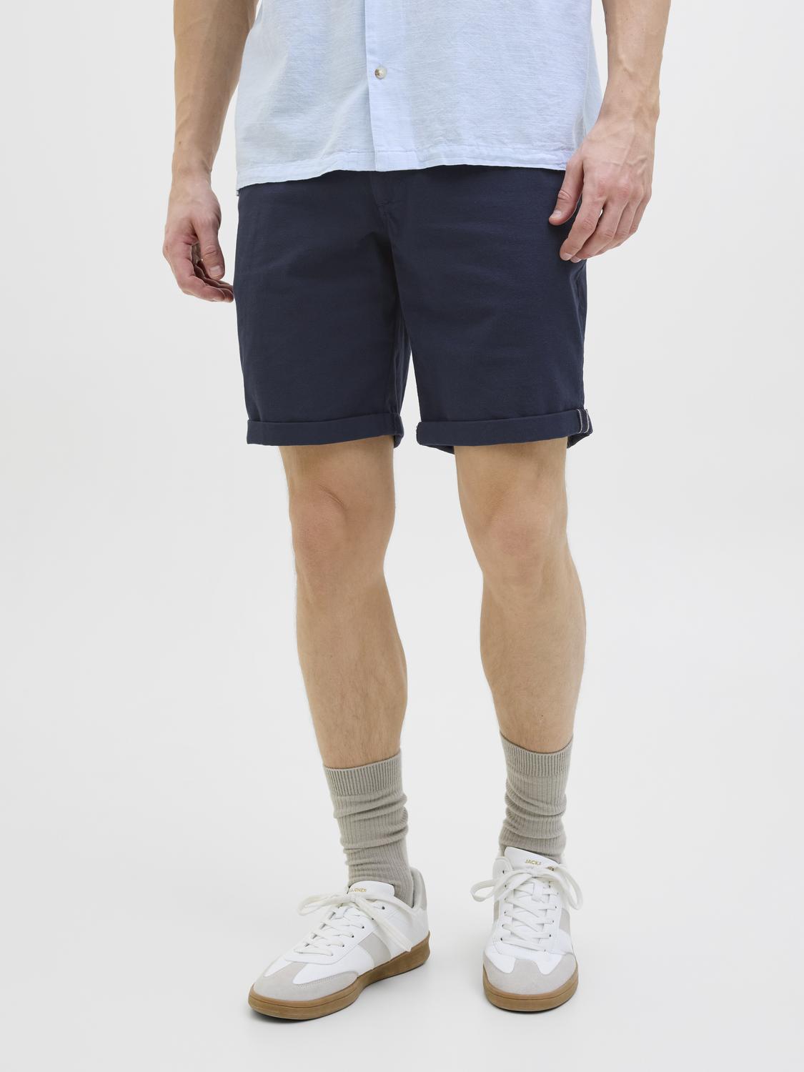 model_shot-front