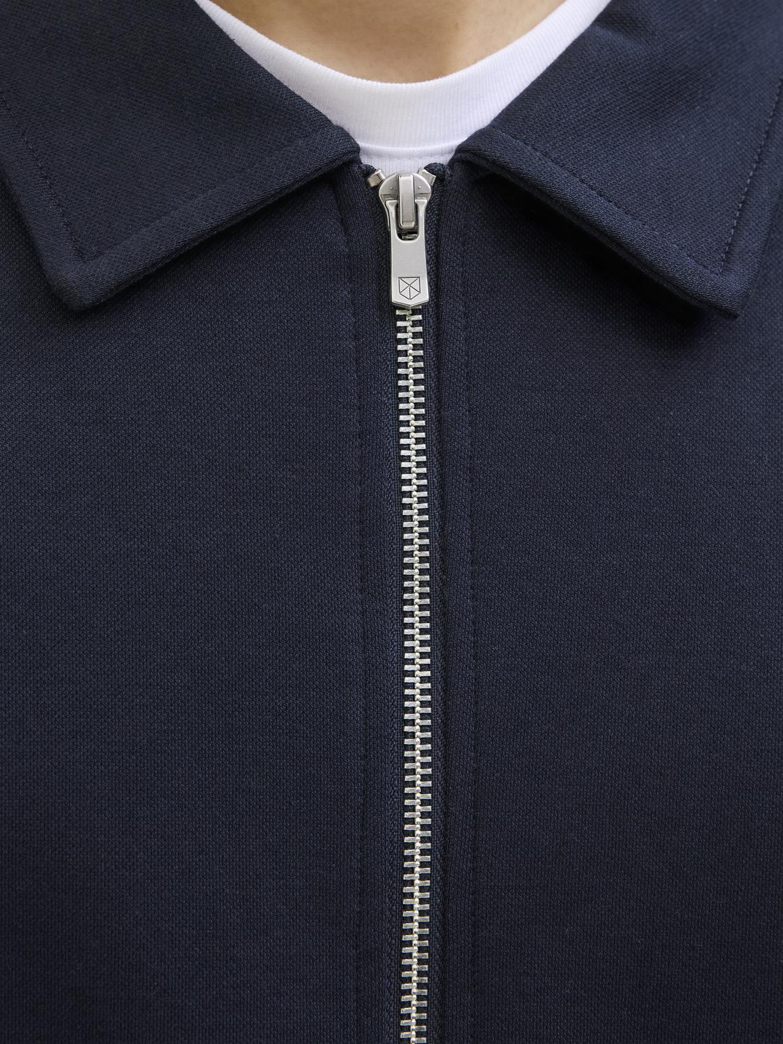 model_shot-detail