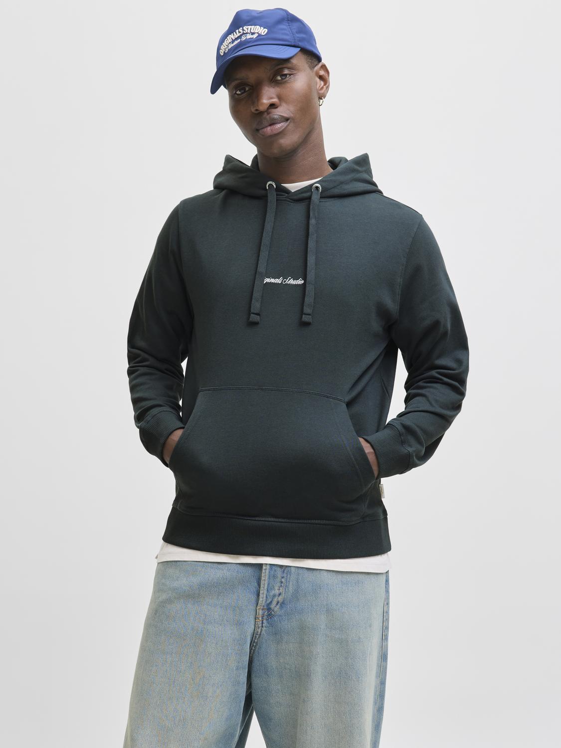model_shot-front