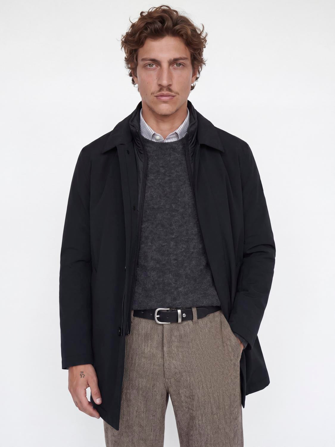 model_shot-front