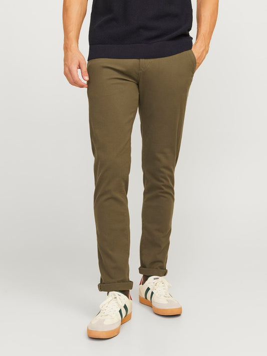 model_shot-front