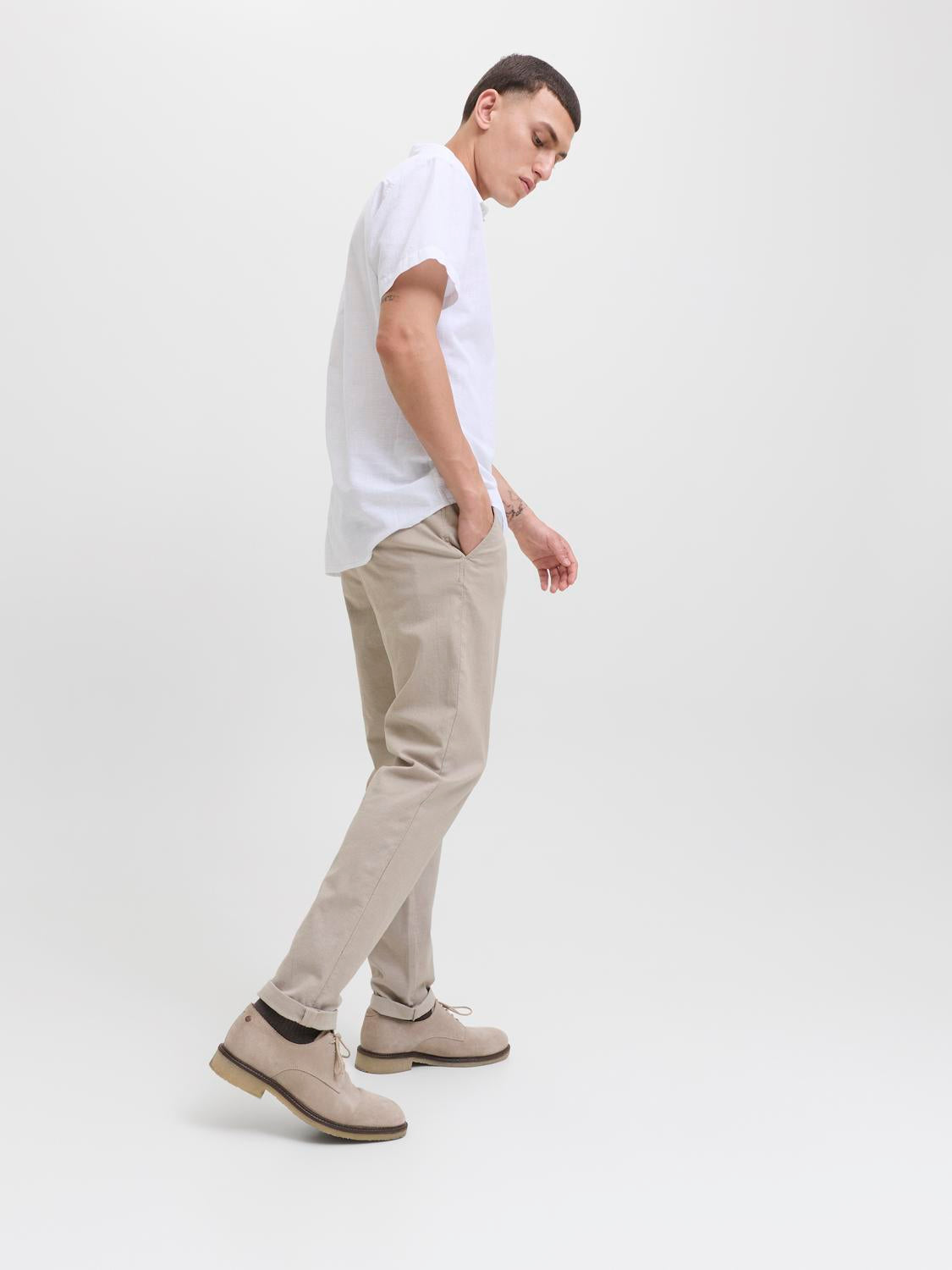 model_shot-creative