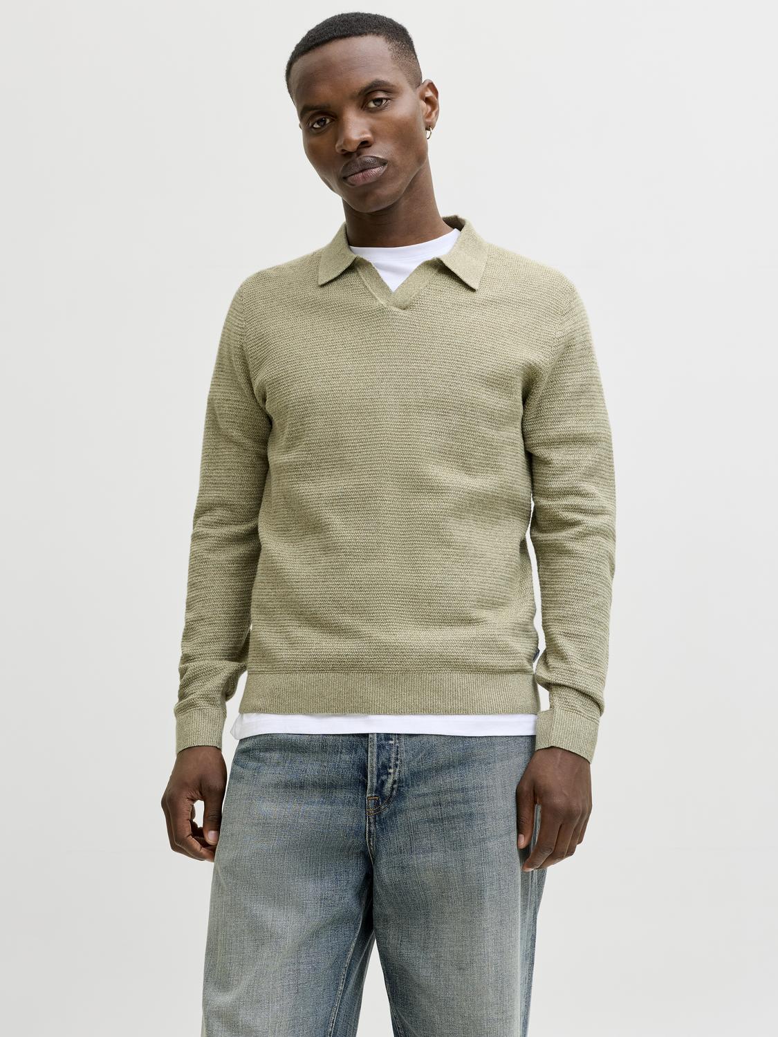 model_shot-front