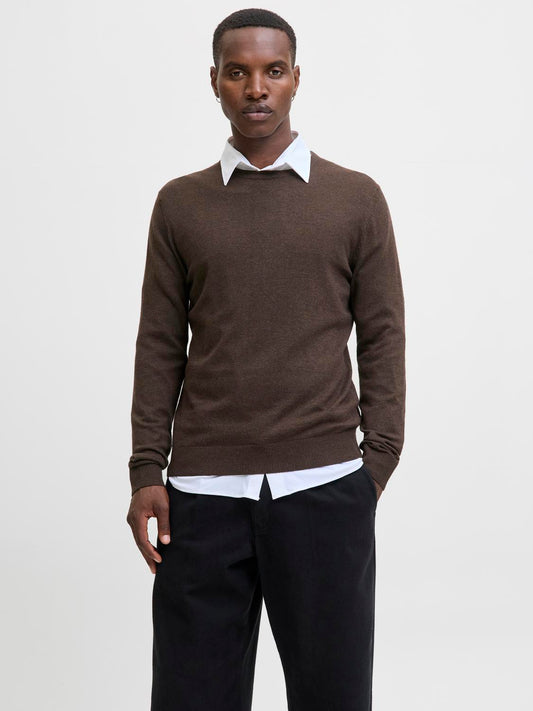 model_shot-front