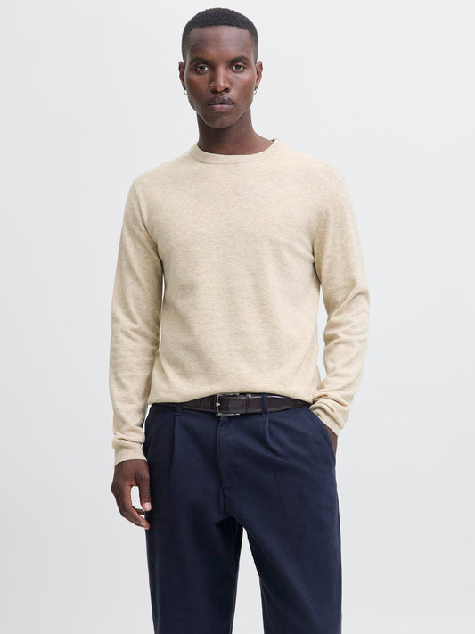 model_shot-front