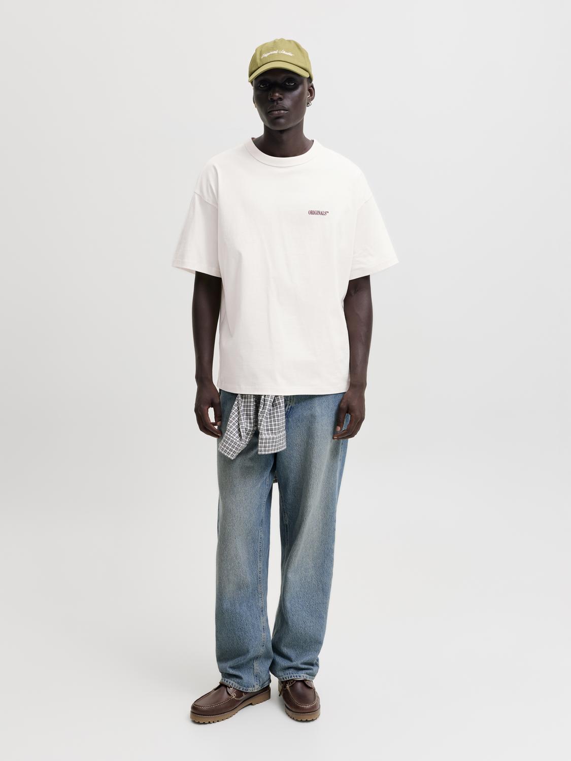 model_shot-front_full