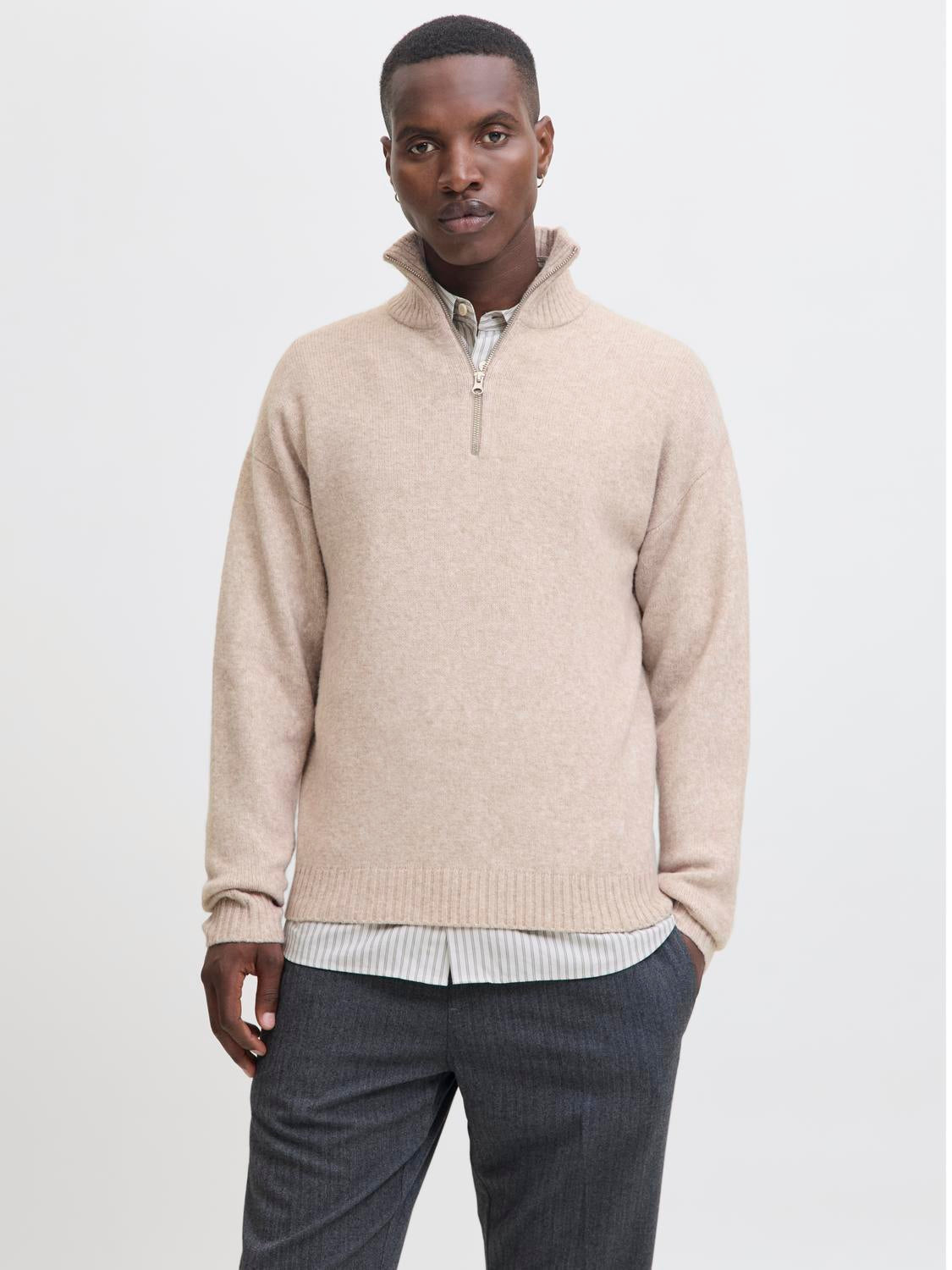 model_shot-front