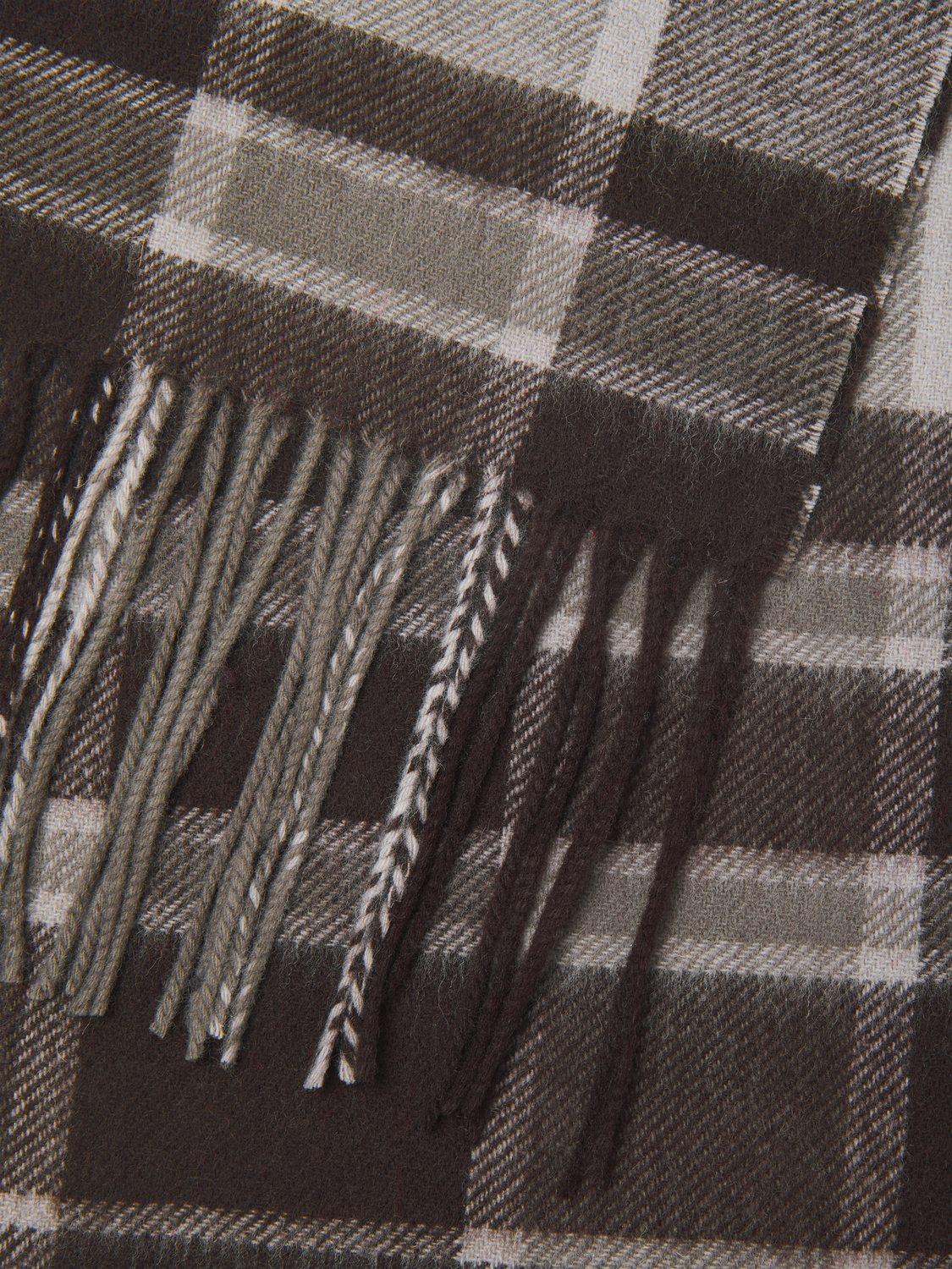 pack_shot-detail