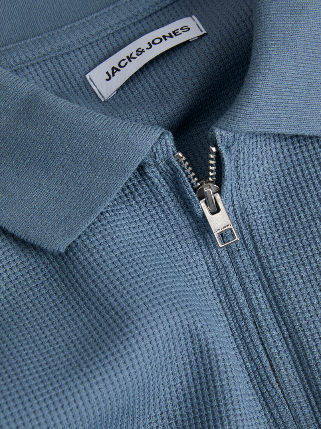 model_shot-detail