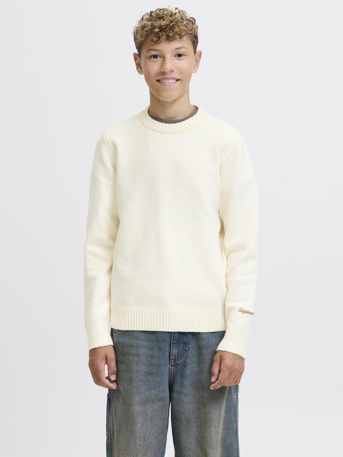 model_shot-front