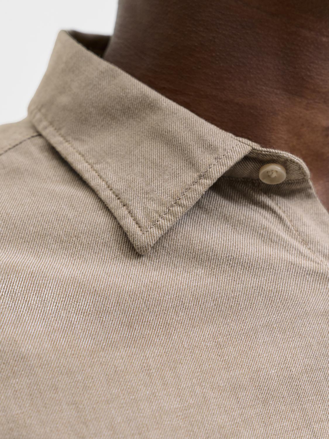 model_shot-detail