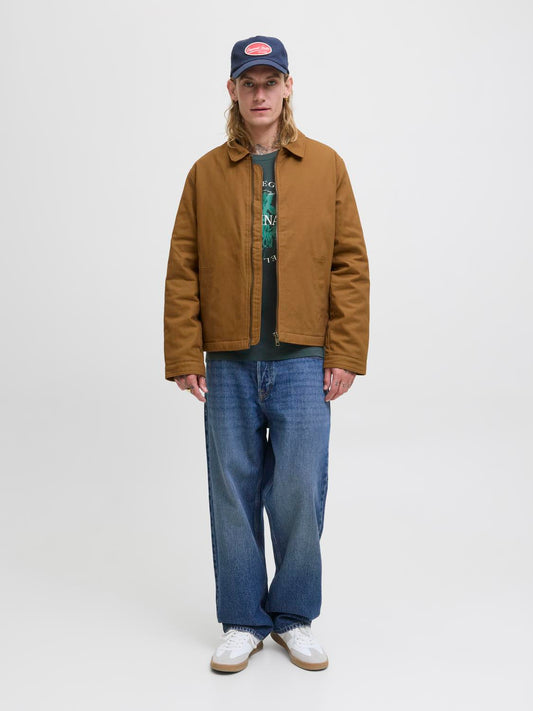 model_shot-front_full