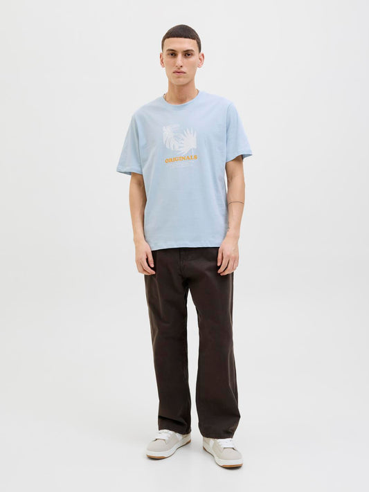 model_shot-front_full