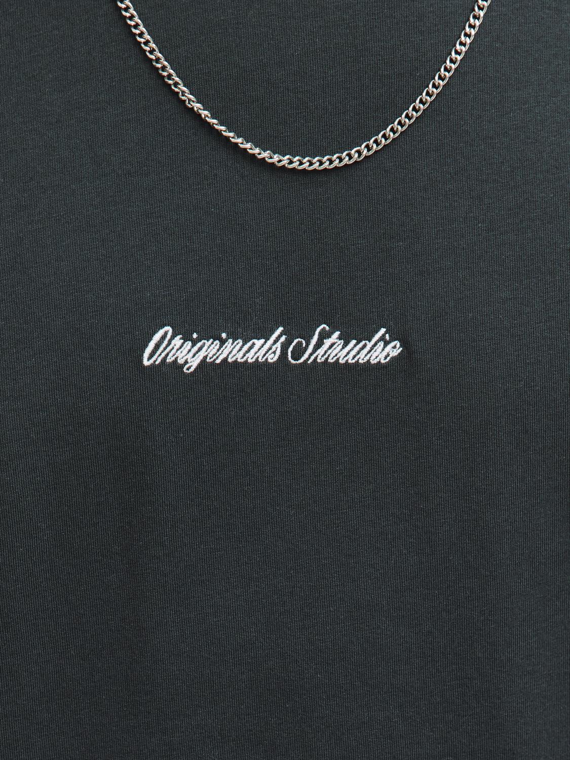 model_shot-detail