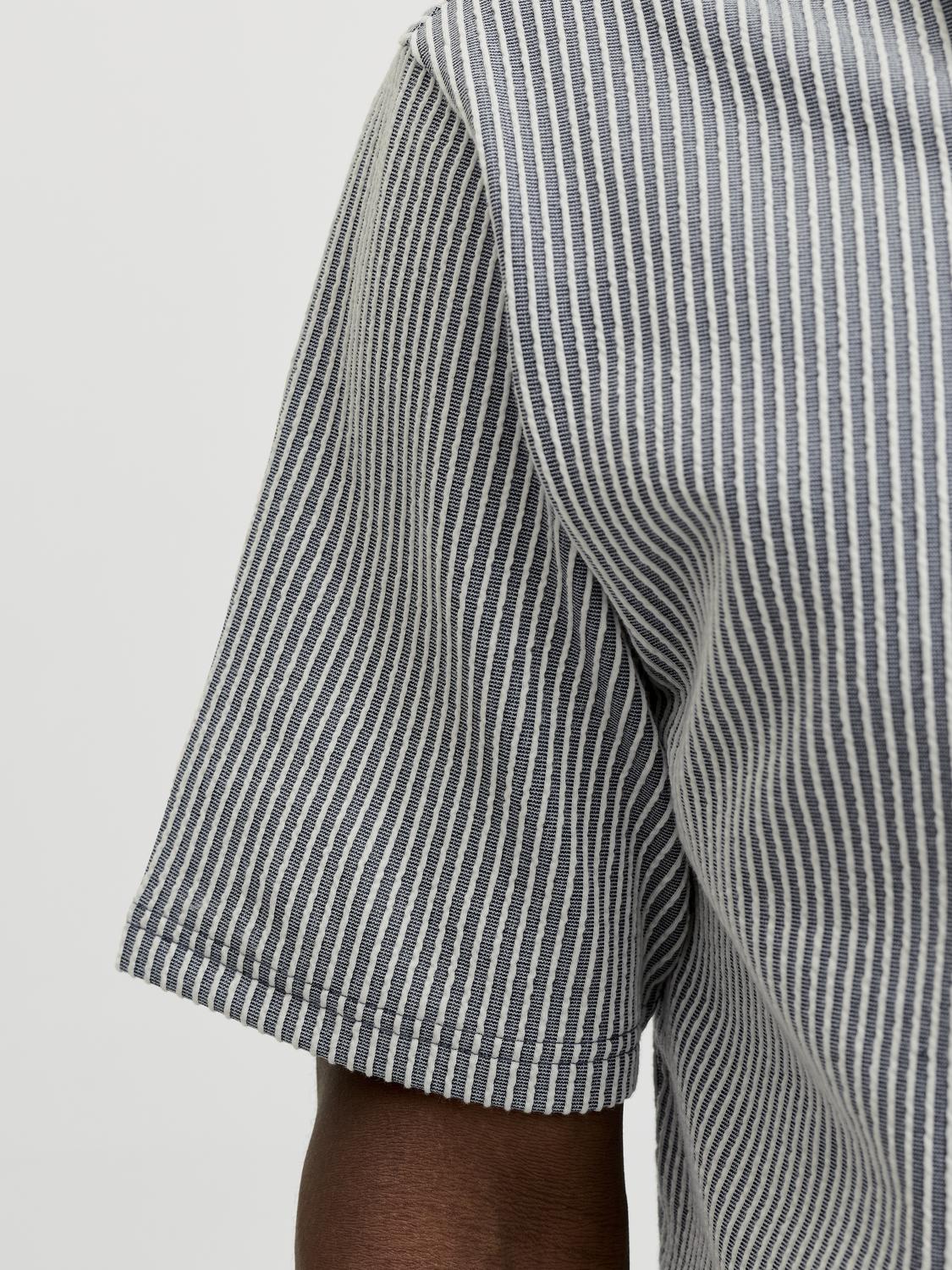 model_shot-detail