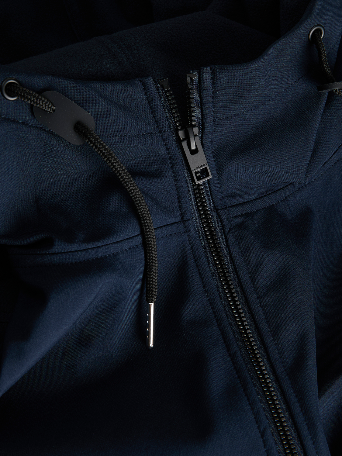 model_shot-detail