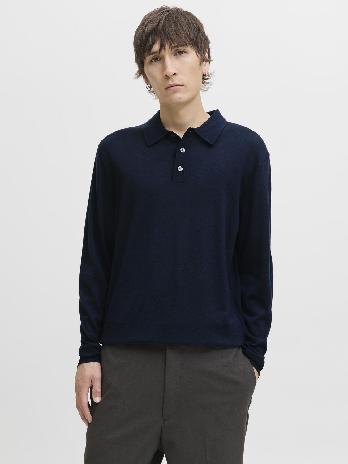 model_shot-front