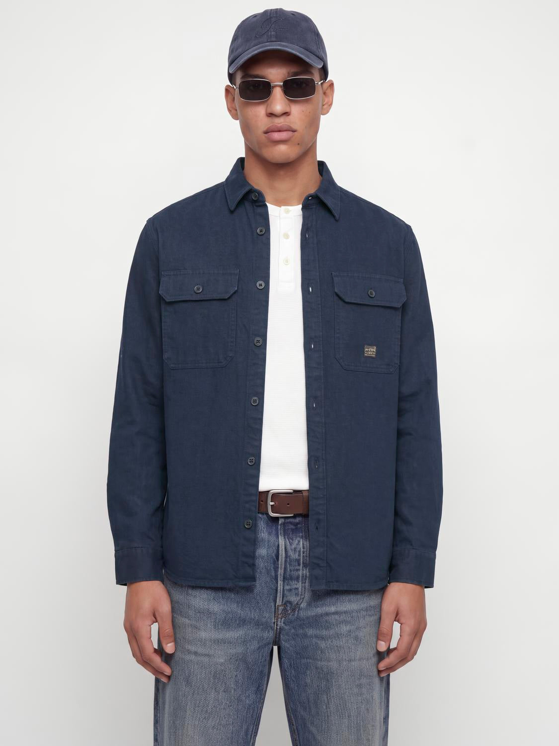 model_shot-front