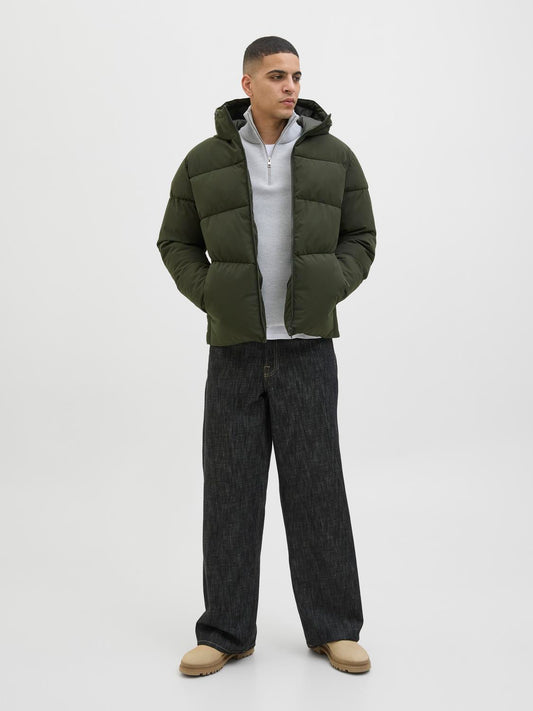 model_shot-front_full