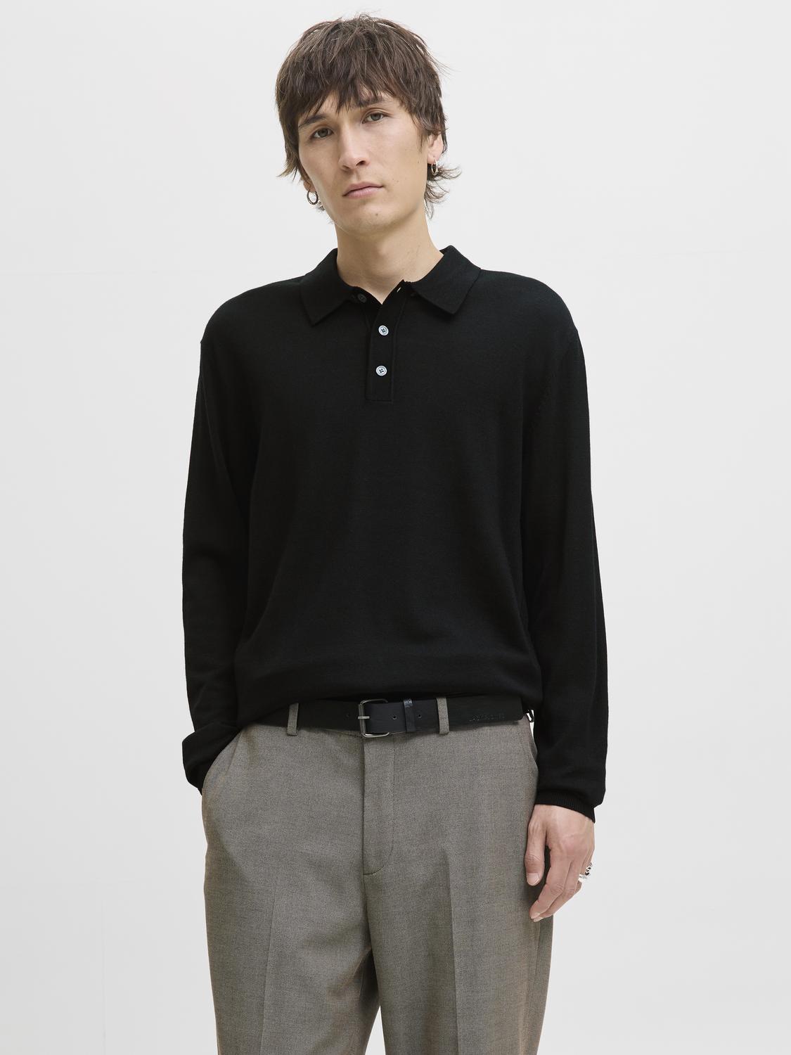 model_shot-front