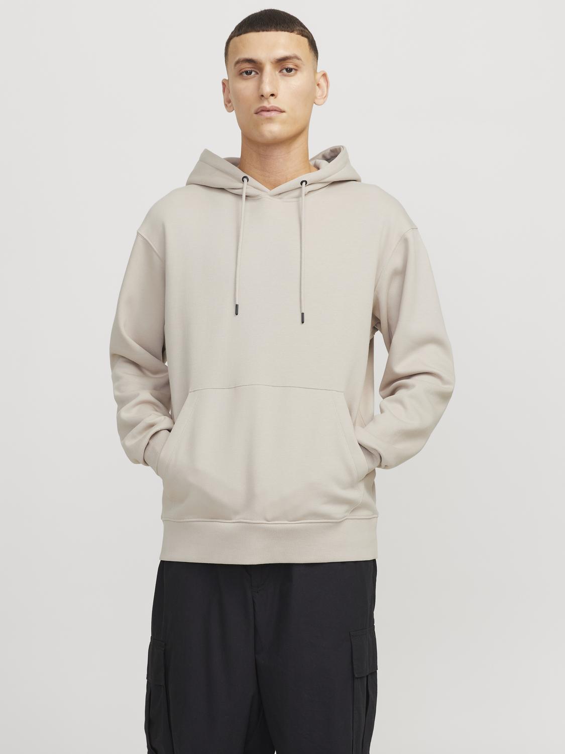 model_shot-front