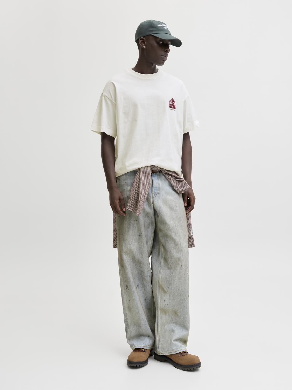 model_shot-front_full