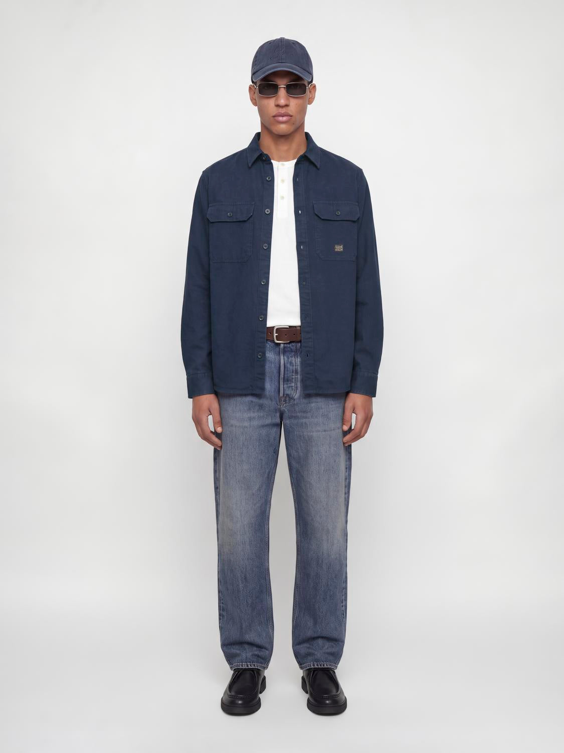 model_shot-front_full