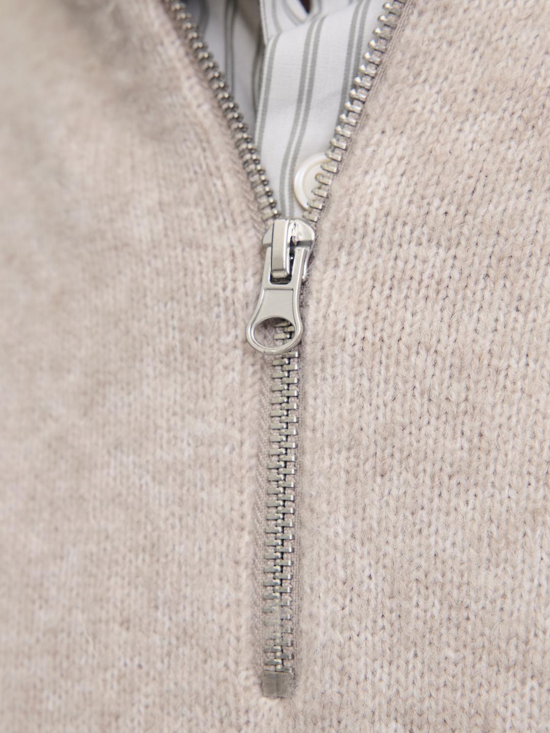 model_shot-detail