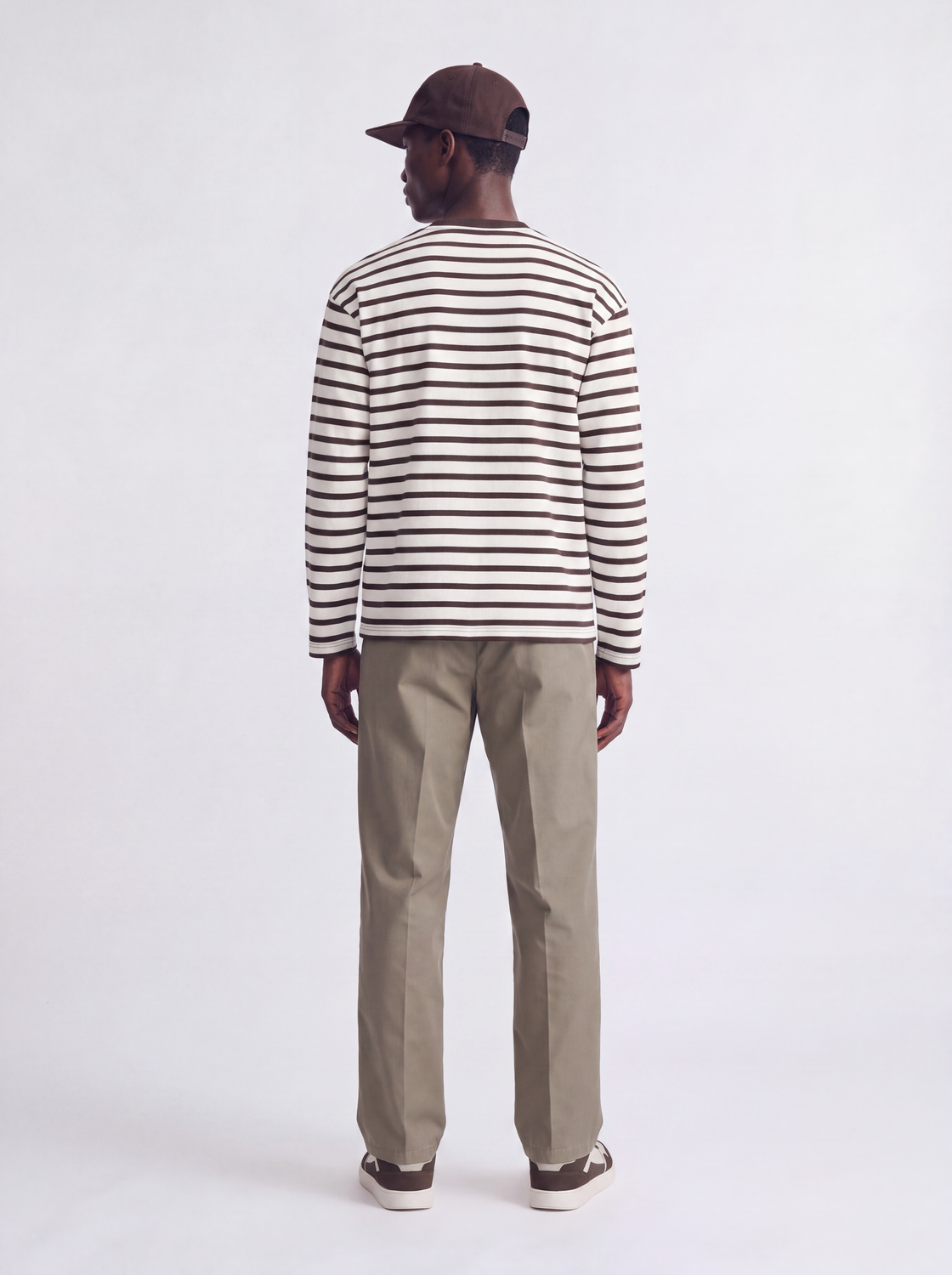 model_shot-back