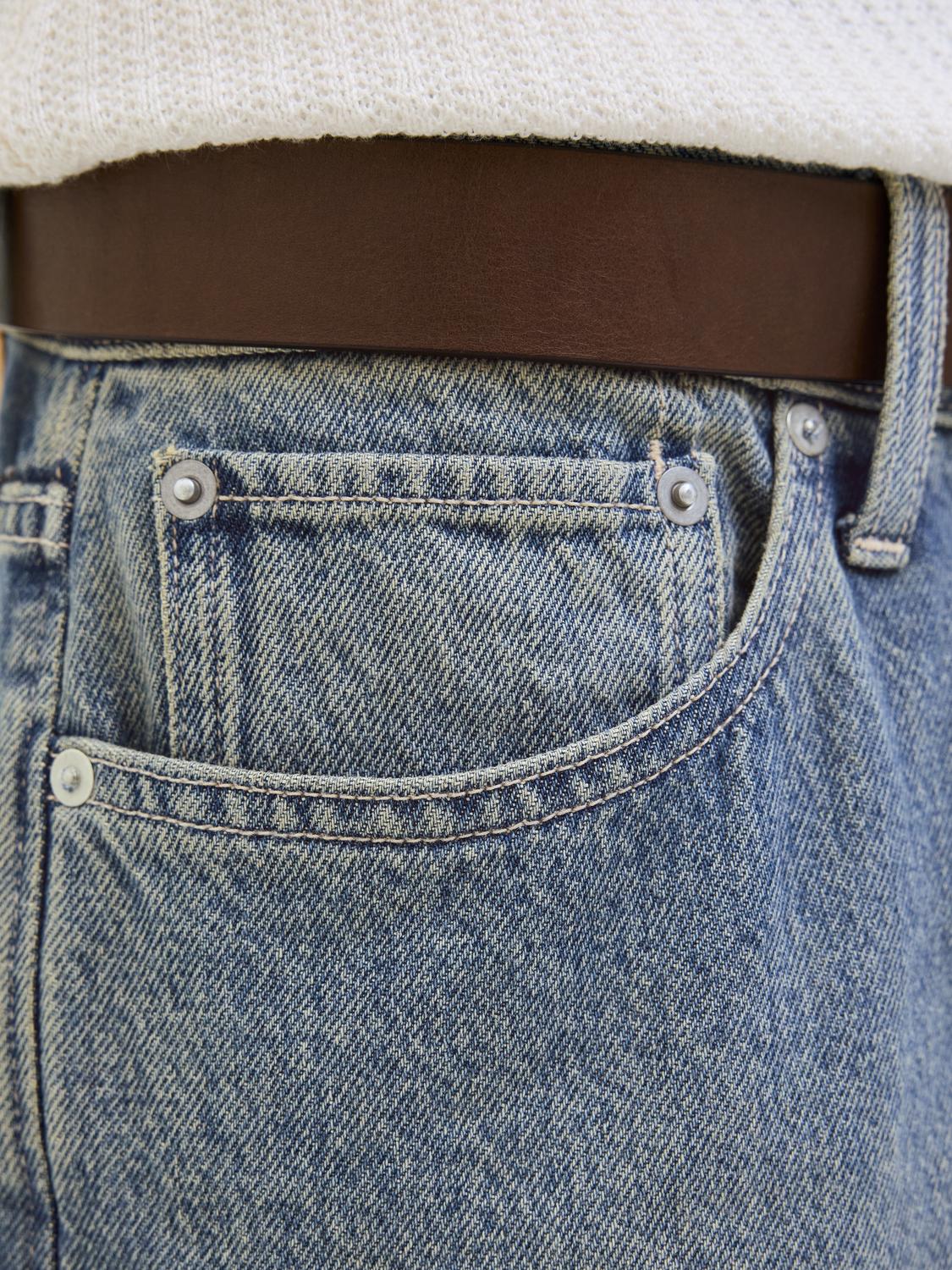 model_shot-detail