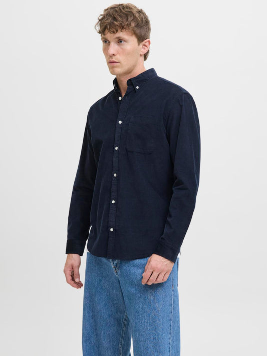 model_shot-front