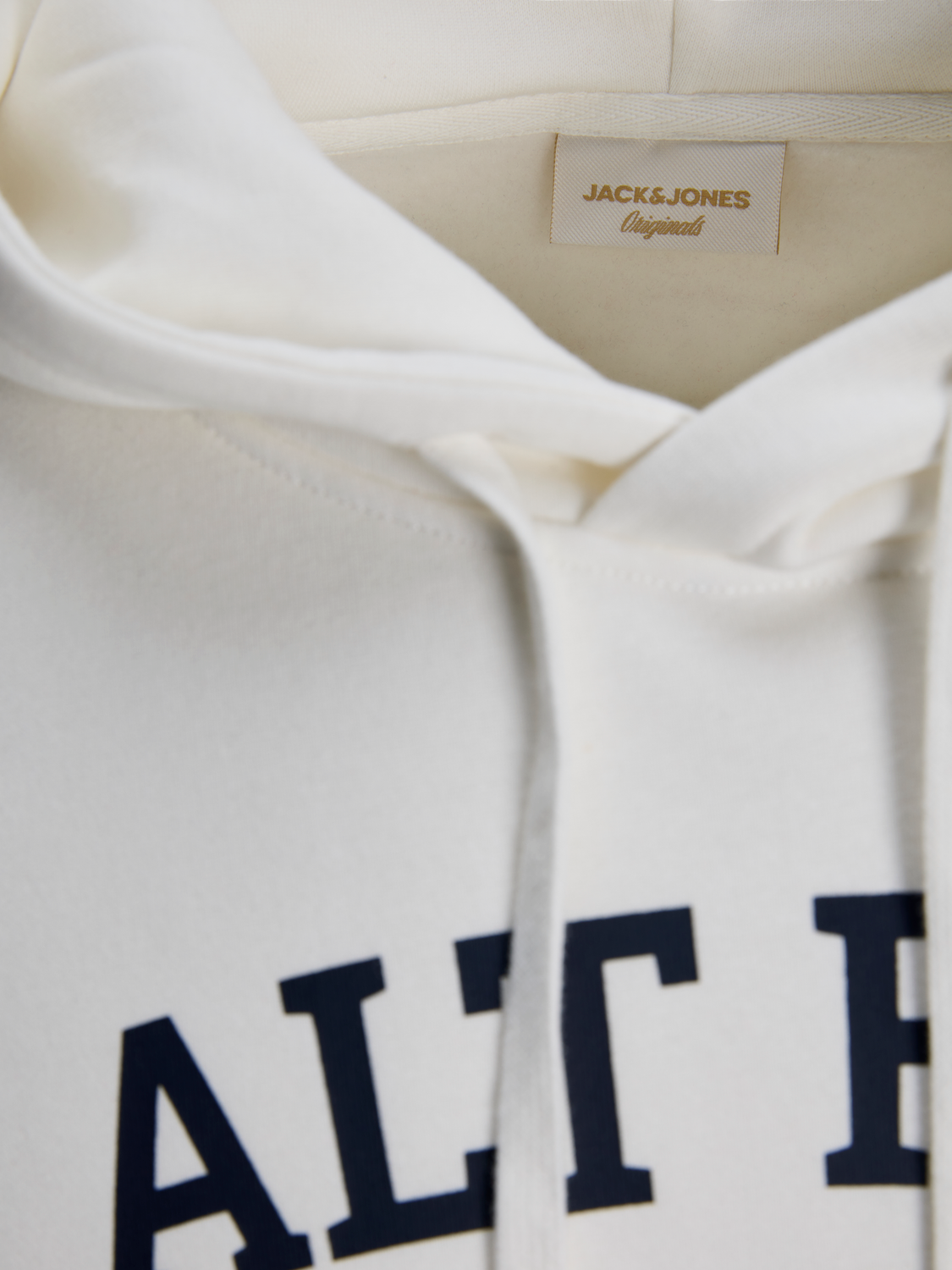 model_shot-detail