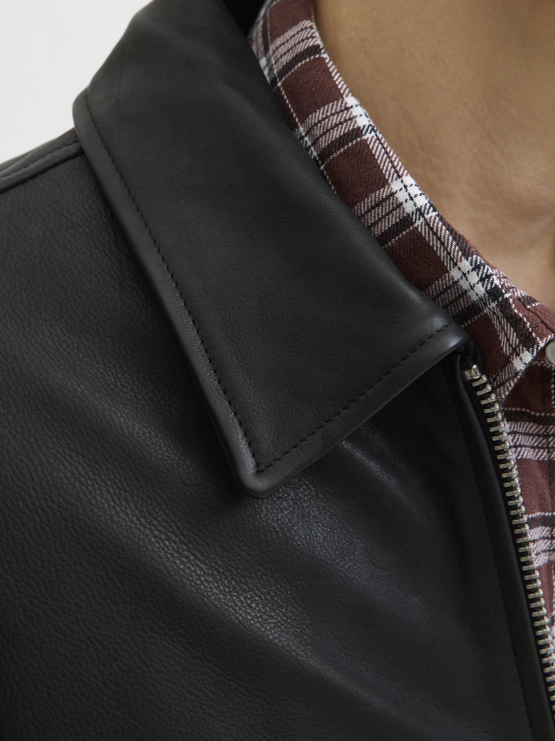 model_shot-detail