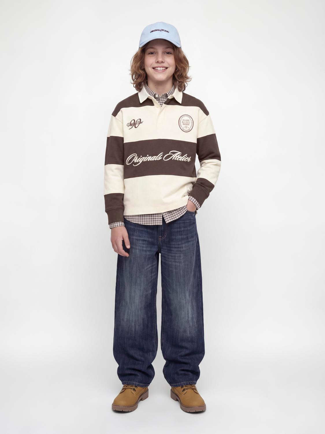 model_shot-front_full