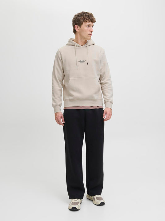 model_shot-front_full